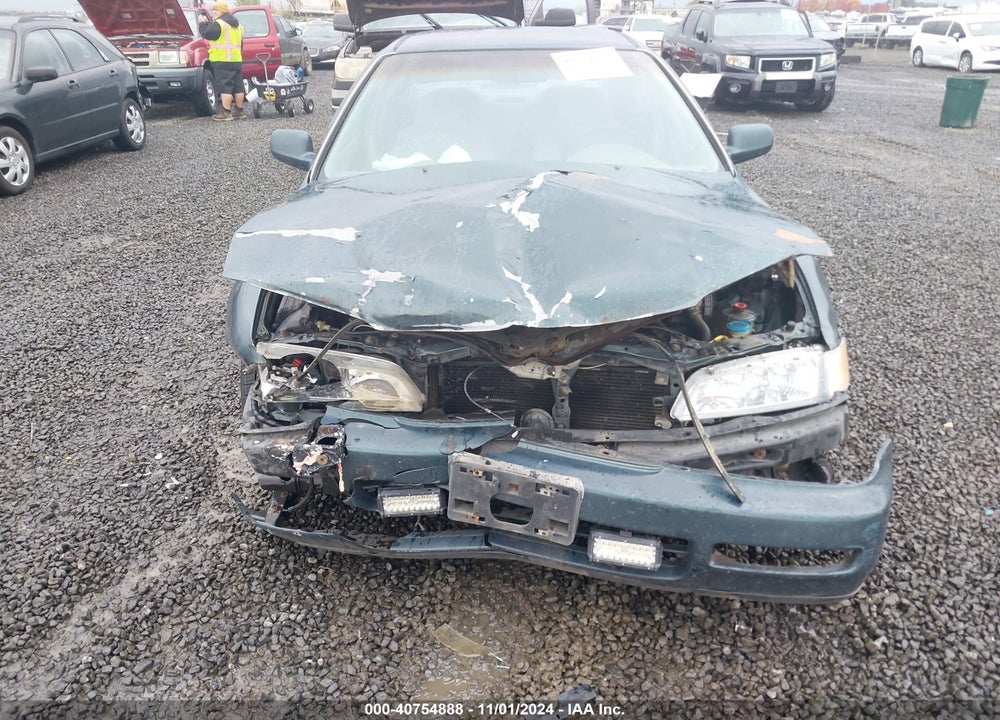 1997 HONDA ACCORD LX VIN: 1HGCD5636VA120100