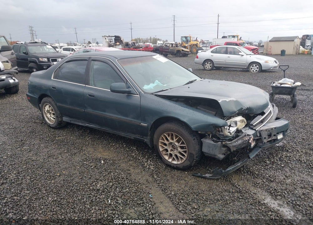 1997 HONDA ACCORD LX VIN: 1HGCD5636VA120100