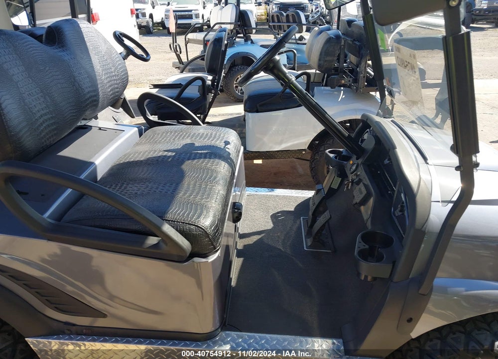 2016 CLUB CAR GOLF CART VIN: JE1614635604