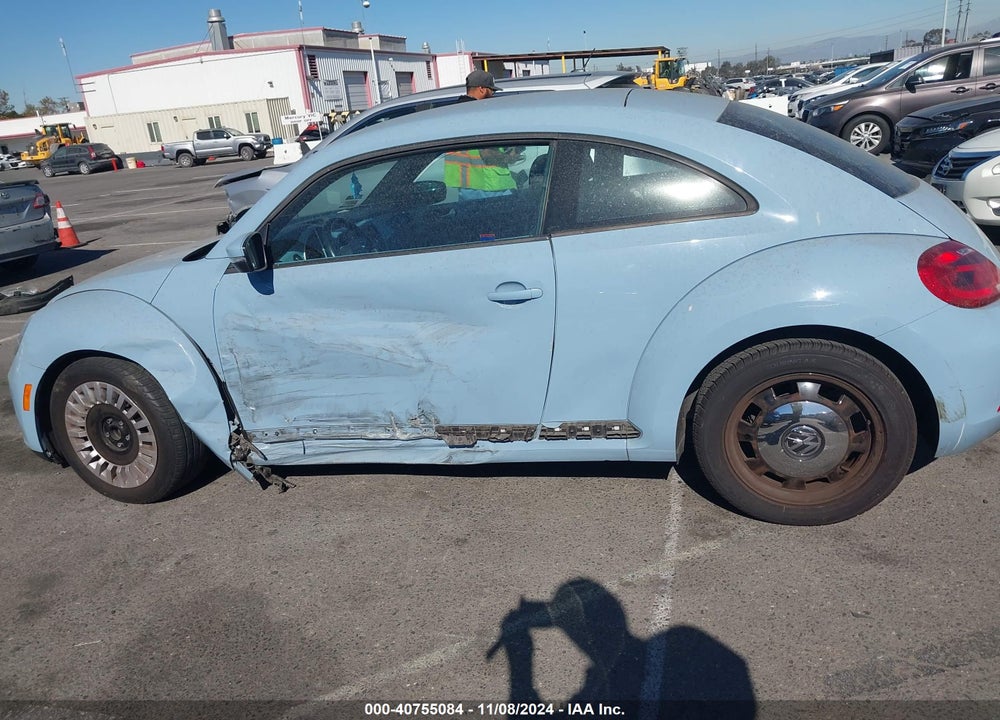 2013 VOLKSWAGEN BEETLE 2.5L VIN: 3VWJX7AT9DM661253