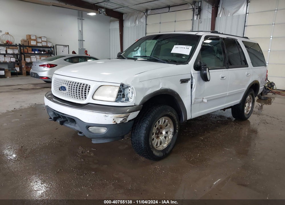 2000 FORD EXPEDITION XLT VIN: 1FMRU1667YLB86655