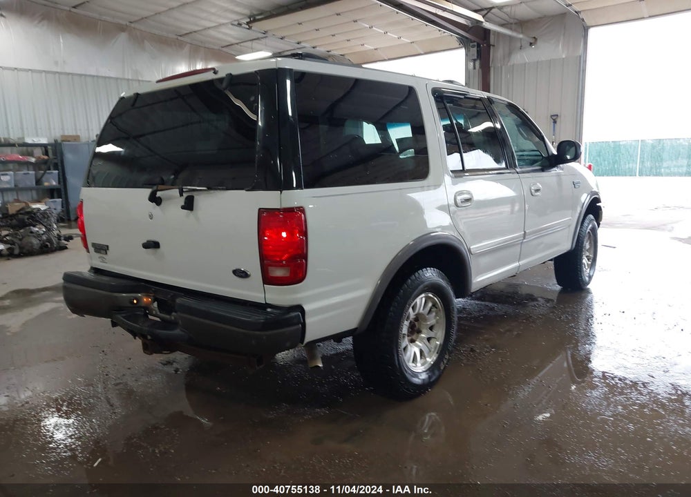 2000 FORD EXPEDITION XLT VIN: 1FMRU1667YLB86655
