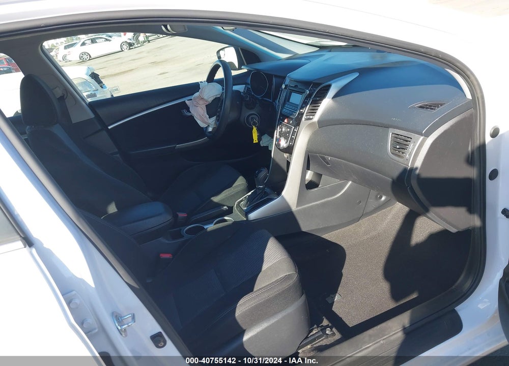 2015 HYUNDAI ELANTRA GT VIN: KMHD35LH7FU235371