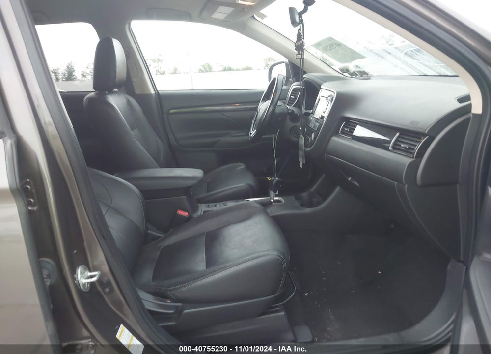 2016 MITSUBISHI OUTLANDER SEL VIN: JA4AD3A37GZ047917