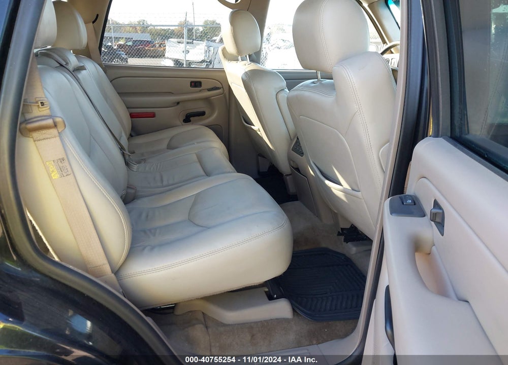 2005 CHEVROLET TAHOE LT VIN: 1GNEK13T35R116198