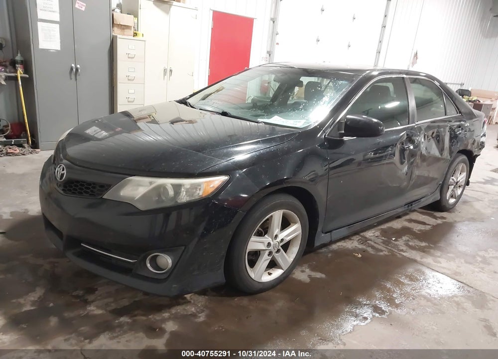 2013 TOYOTA CAMRY SE VIN: 4T1BF1FK5DU672040