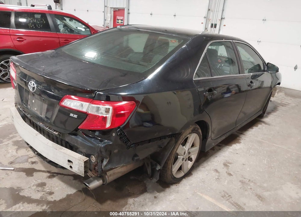 2013 TOYOTA CAMRY SE VIN: 4T1BF1FK5DU672040