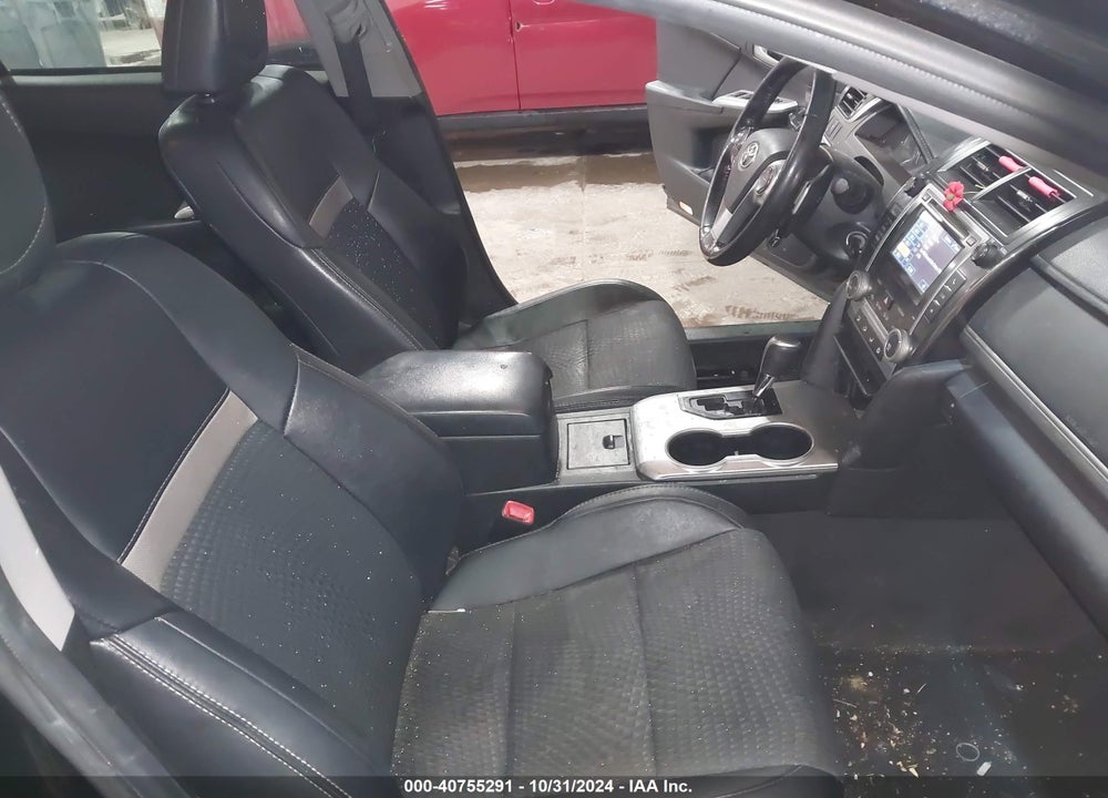 2013 TOYOTA CAMRY SE VIN: 4T1BF1FK5DU672040