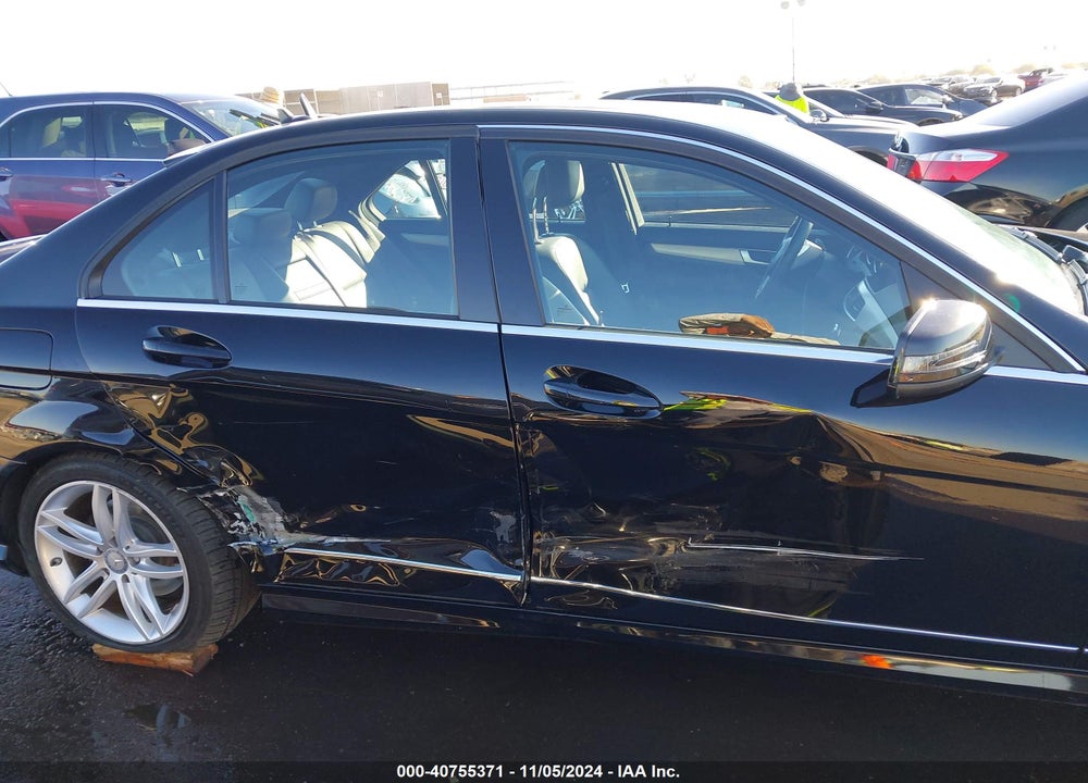 2012 MERCEDES-BENZ C 300 LUXURY 4MATIC/SPORT 4MATIC VIN: WDDGF8BB9CR224142