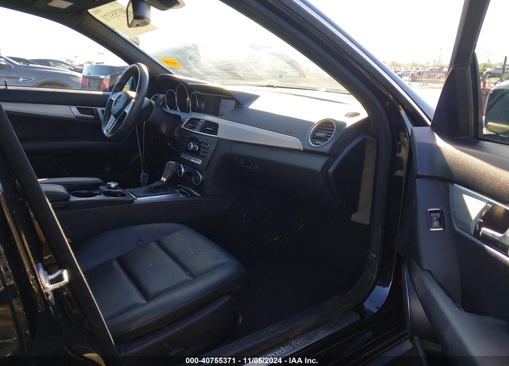 2012 MERCEDES-BENZ C 300 LUXURY 4MATIC/SPORT 4MATIC VIN: WDDGF8BB9CR224142