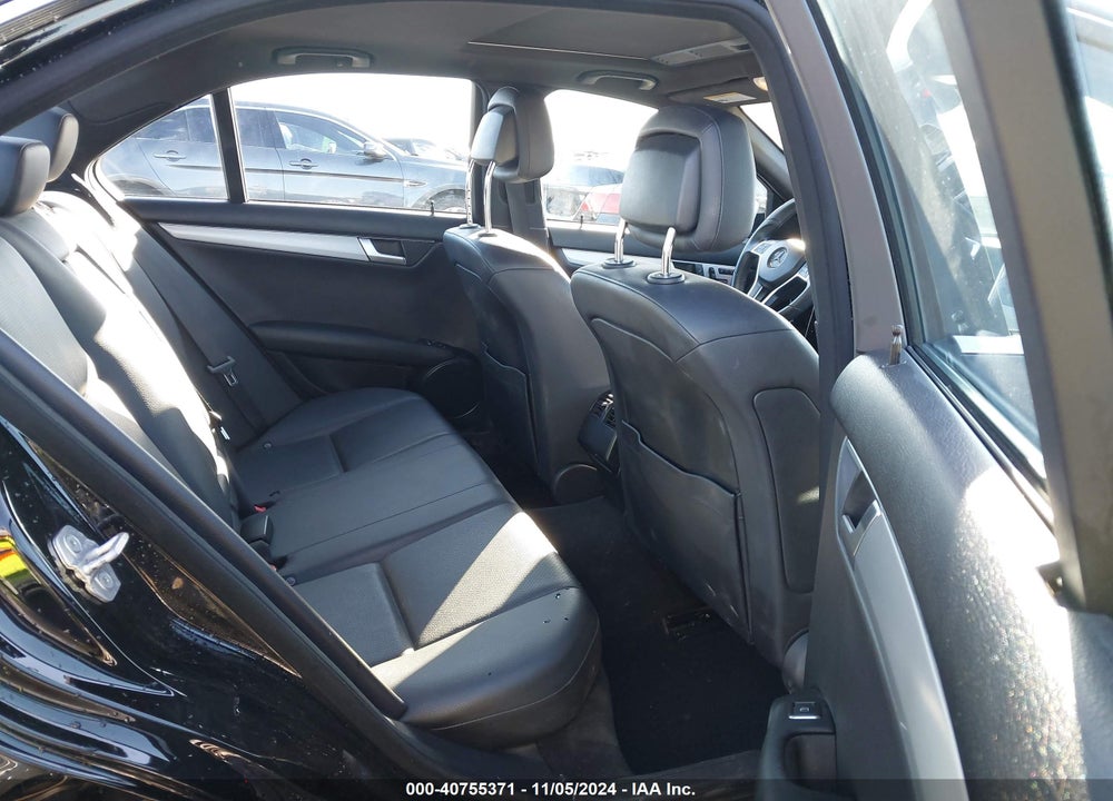 2012 MERCEDES-BENZ C 300 LUXURY 4MATIC/SPORT 4MATIC VIN: WDDGF8BB9CR224142