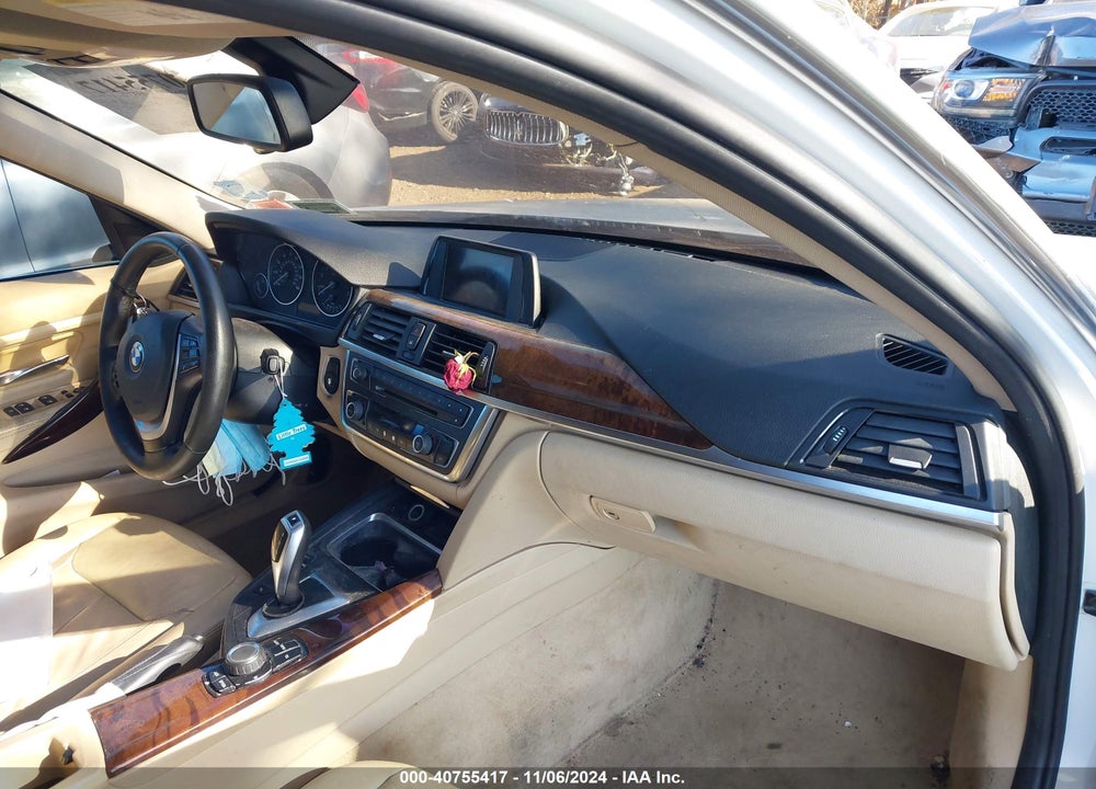 2013 BMW 328I VIN: WBA3A5C57DF352670