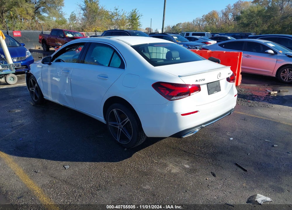 2019 MERCEDES-BENZ A 220 4MATIC VIN: WDD3G4FB4KW025207