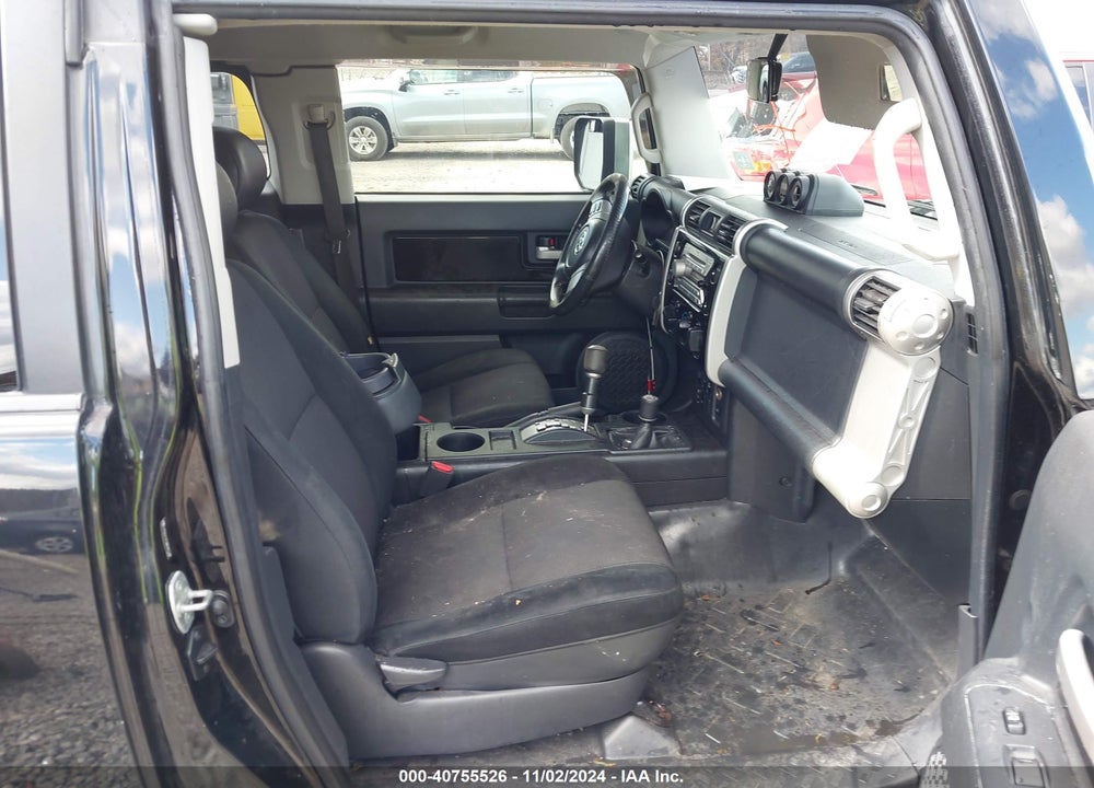 2008 TOYOTA FJ CRUISER VIN: JTEBU11F58K041144