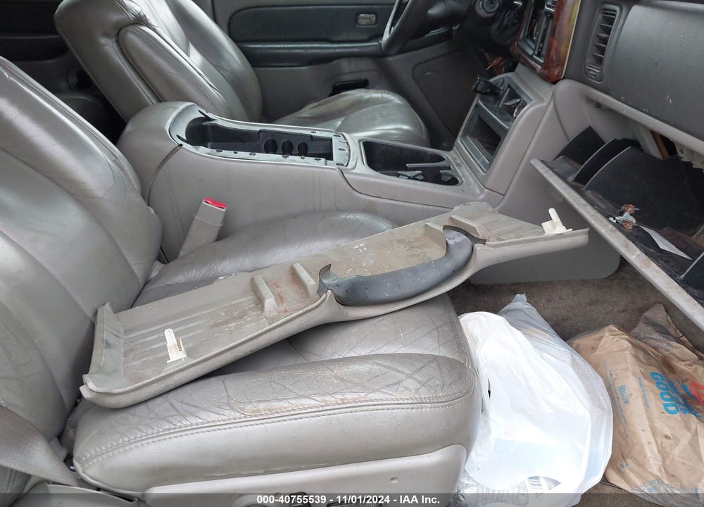 2003 CHEVROLET TAHOE LS VIN: 1GNEK13V13J294026