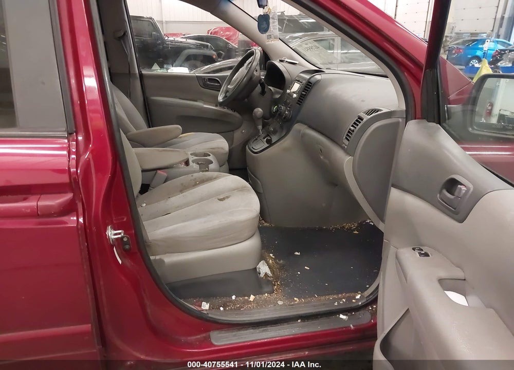 2011 KIA SEDONA LX VIN: KNDMG4C79B6377925