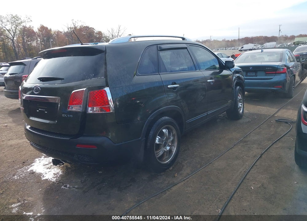 2011 KIA SORENTO EX V6 VIN: 5XYKUDA25BG114867