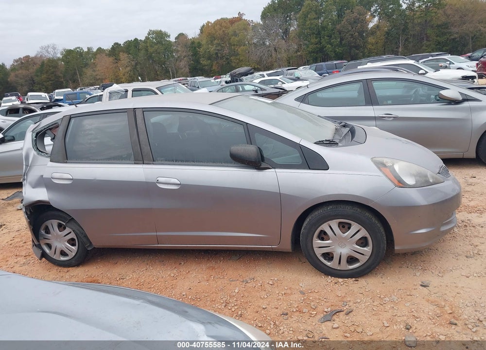 2009 HONDA FIT VIN: JHMGE88249S038531