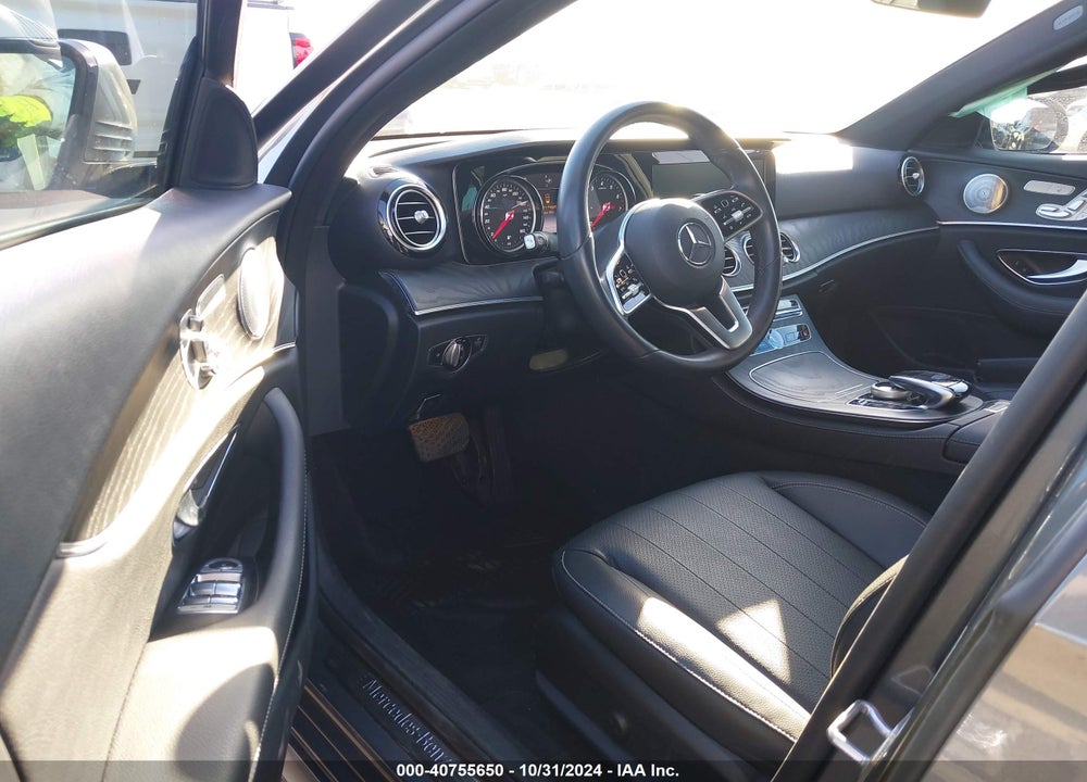 2019 MERCEDES-BENZ E 300 VIN: WDDZF4JB4KA581261