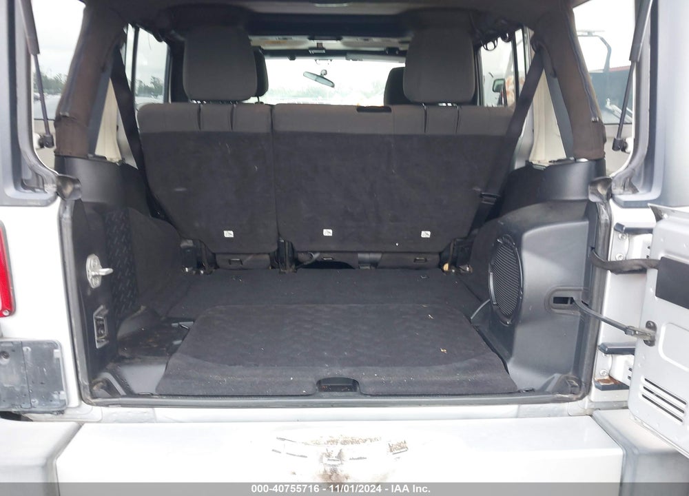 2012 JEEP WRANGLER UNLIMITED SAHARA VIN: 1C4BJWEG0CL269827