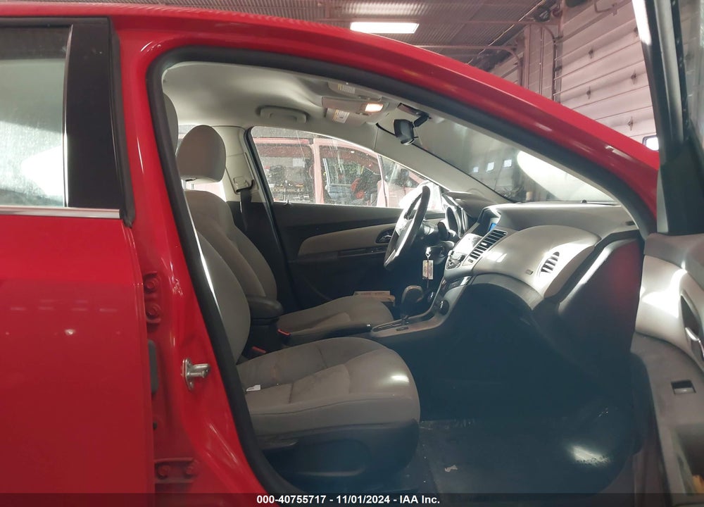 2014 CHEVROLET CRUZE 1LT AUTO VIN: 1G1PC5SB3E7186982