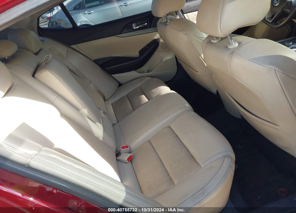 2017 NISSAN MAXIMA 3.5 SL VIN: 1N4AA6AP8HC380740