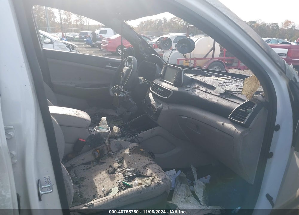 2019 HYUNDAI TUCSON VALUE VIN: KM8J33A40KU072953