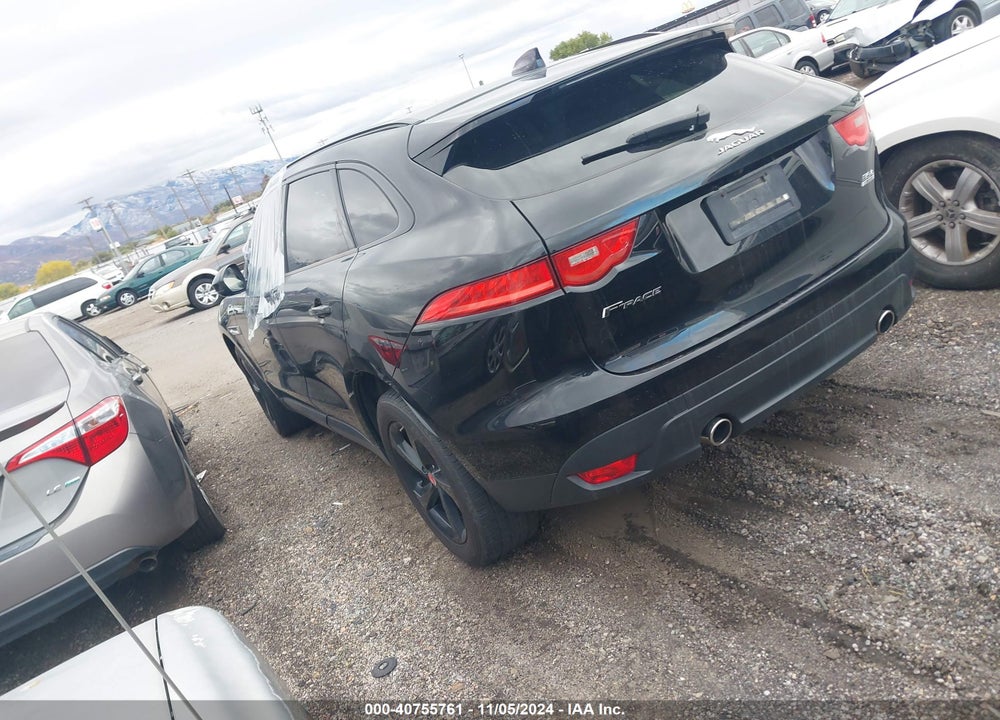2017 JAGUAR F-PACE PREMIUM VIN: SADCJ2BV4HA499734