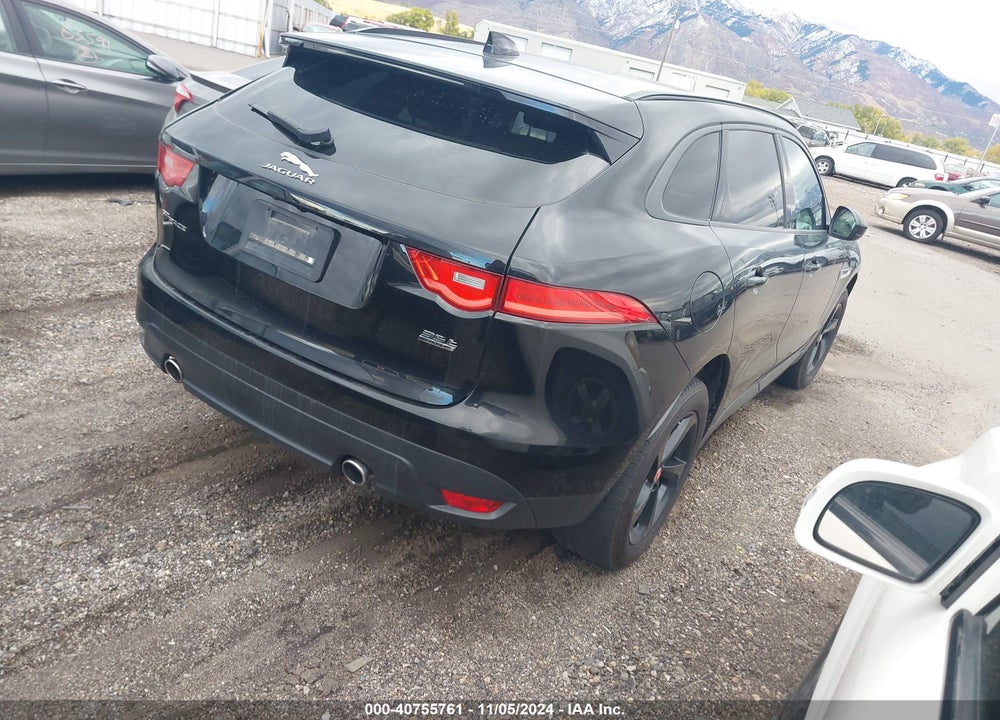 2017 JAGUAR F-PACE PREMIUM VIN: SADCJ2BV4HA499734