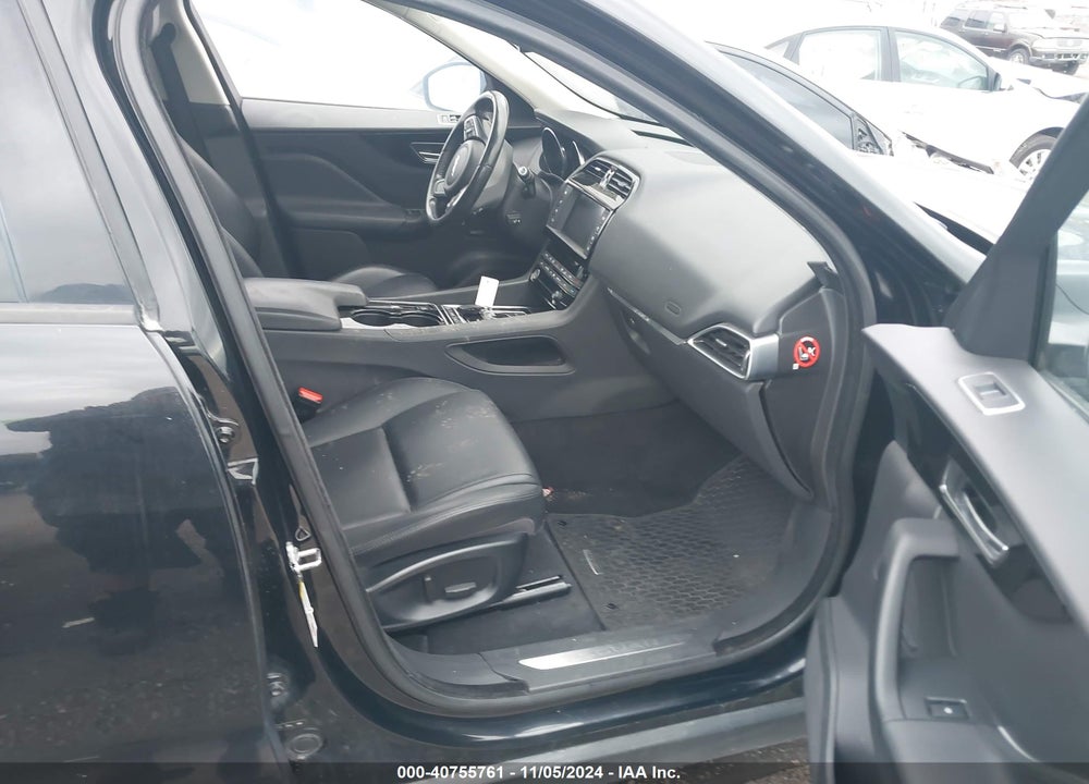 2017 JAGUAR F-PACE PREMIUM VIN: SADCJ2BV4HA499734