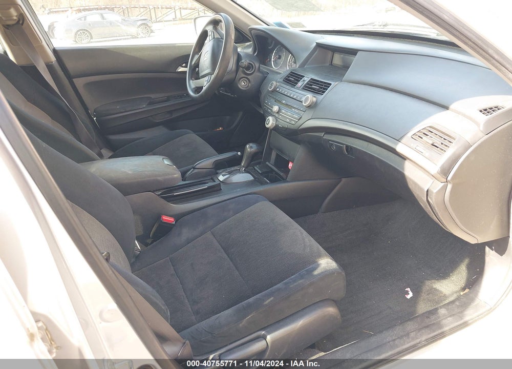 2009 HONDA ACCORD 2.4 LX VIN: 1HGCP26329A077418