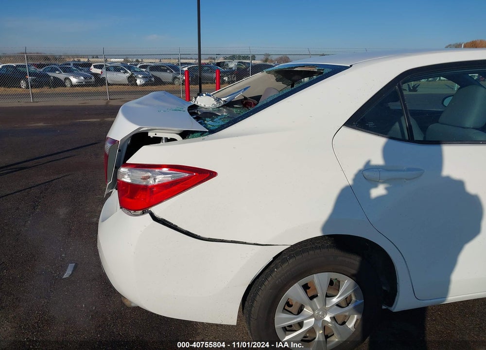 2015 TOYOTA COROLLA L VIN: 5YFBURHE2FP261713