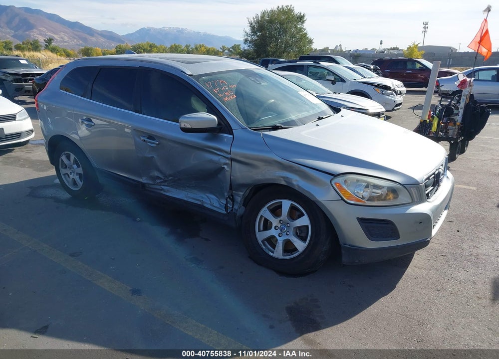 2011 VOLVO XC60 3.2 VIN: YV4952DL1B2178108