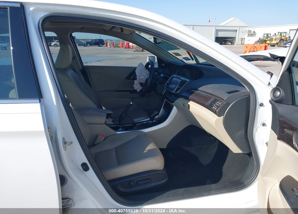 2016 HONDA ACCORD EX-L V-6 VIN: 1HGCR3F83GA020315