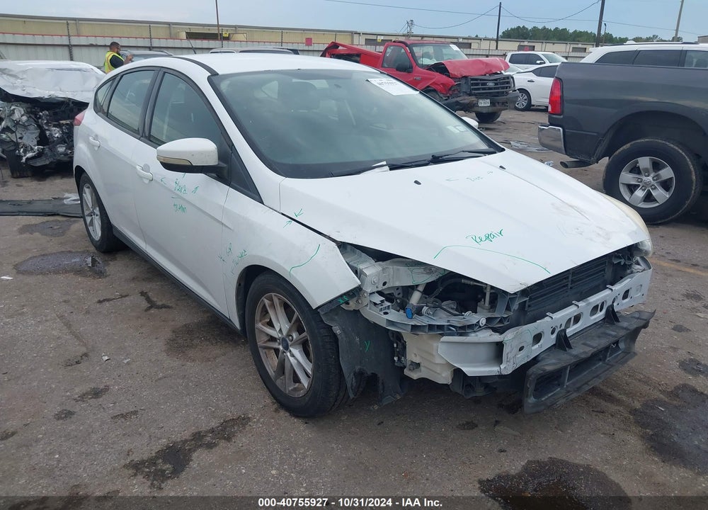 2017 FORD FOCUS SE VIN: 1FADP3K2XHL247605