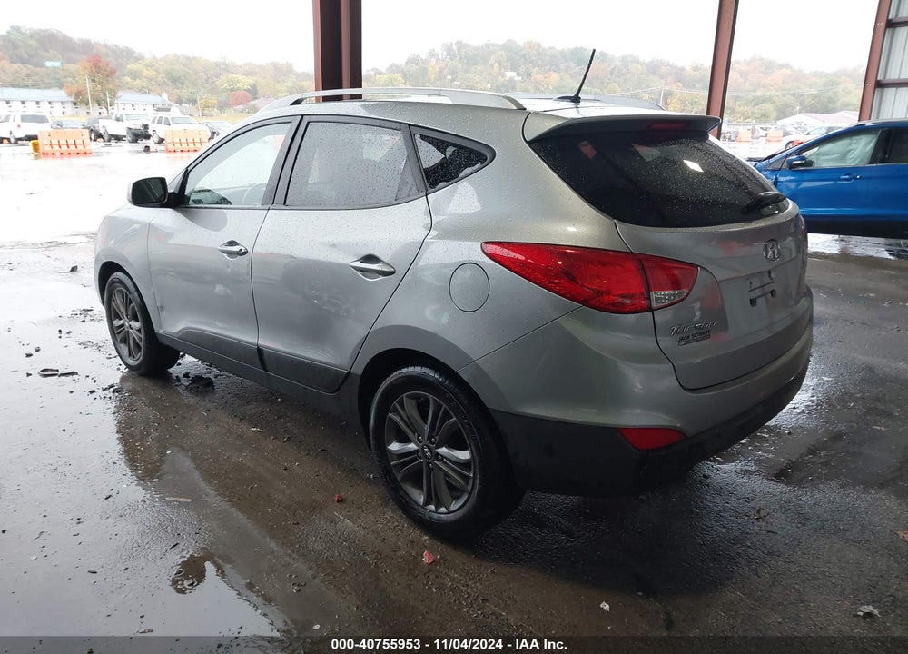 2015 HYUNDAI TUCSON SE VIN: KM8JU3AG3FU096550
