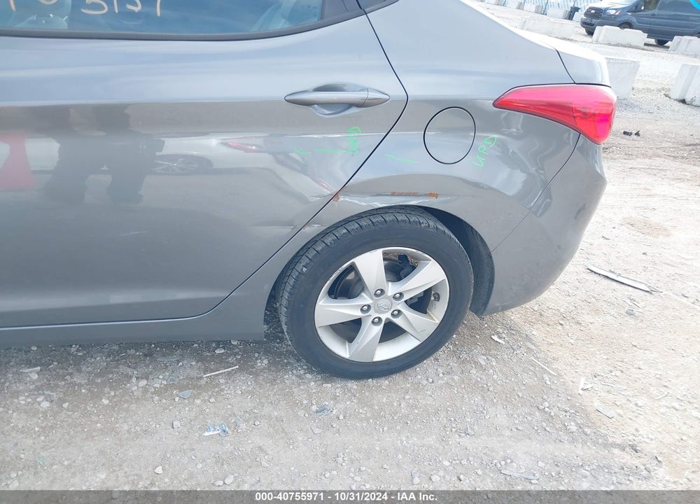2013 HYUNDAI ELANTRA GLS VIN: 5NPDH4AE3DH167425