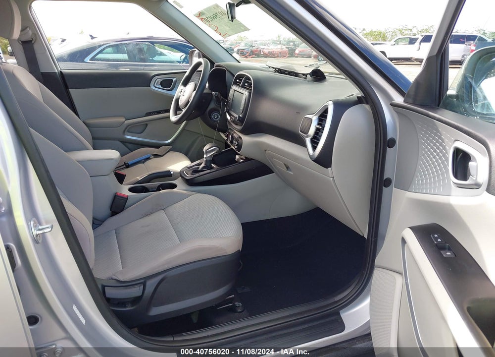 2020 KIA SOUL LX VIN: KNDJ23AU2L7075148