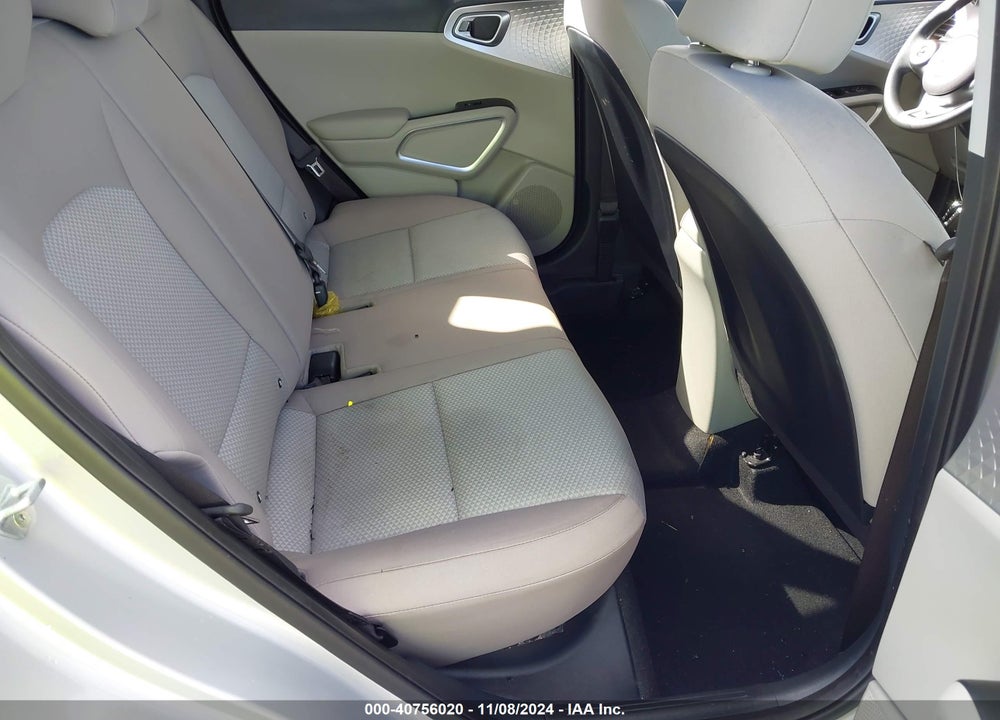 2020 KIA SOUL LX VIN: KNDJ23AU2L7075148