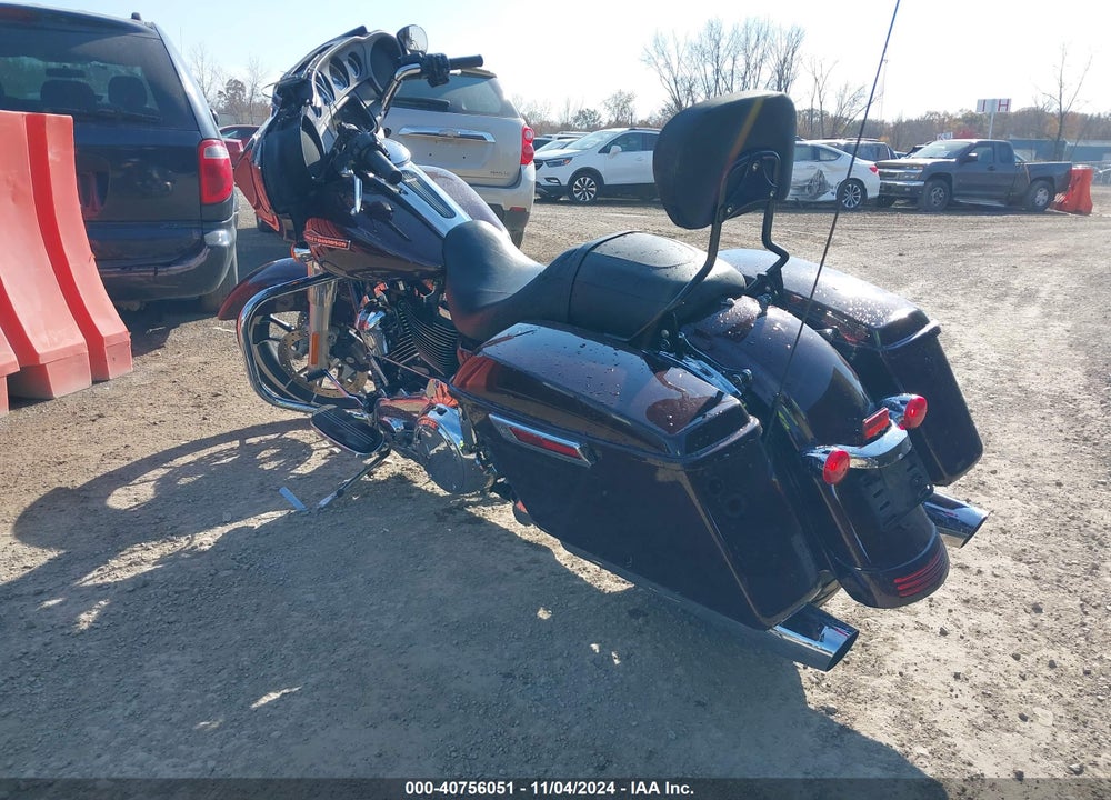 2022 HARLEY-DAVIDSON FLHX VIN: 1HD1KBC11NB654370