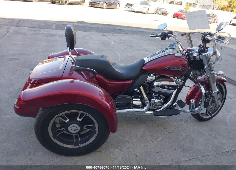 2017 HARLEY-DAVIDSON FLRT FREE WHEELER VIN: 1HD1MCC30HB858325