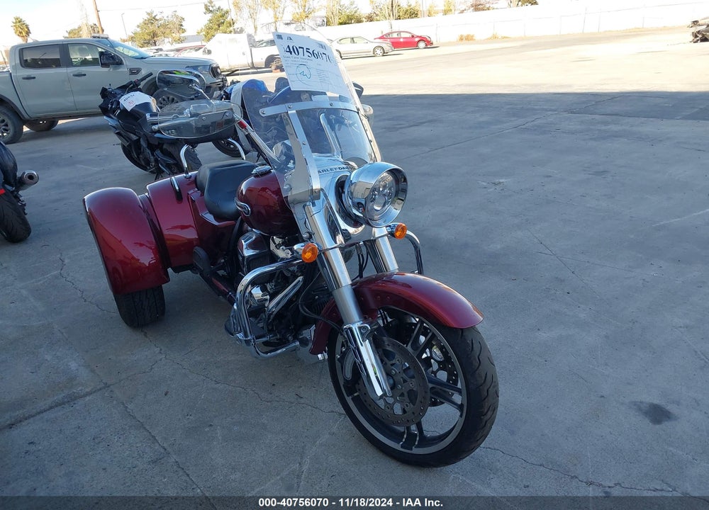2017 HARLEY-DAVIDSON FLRT FREE WHEELER VIN: 1HD1MCC30HB858325