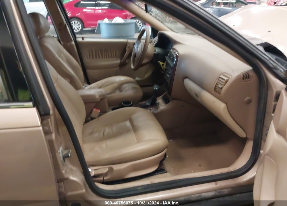 2002 SATURN L-SERIES L200 VIN: 1G8JU54F22Y569435