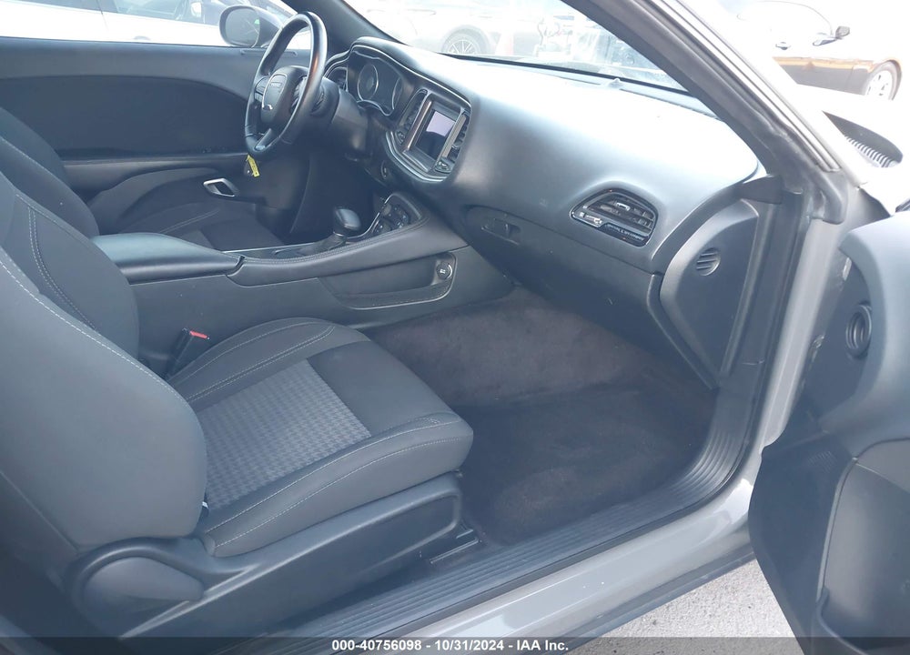 2018 DODGE CHALLENGER SXT VIN: 2C3CDZAGXJH328304