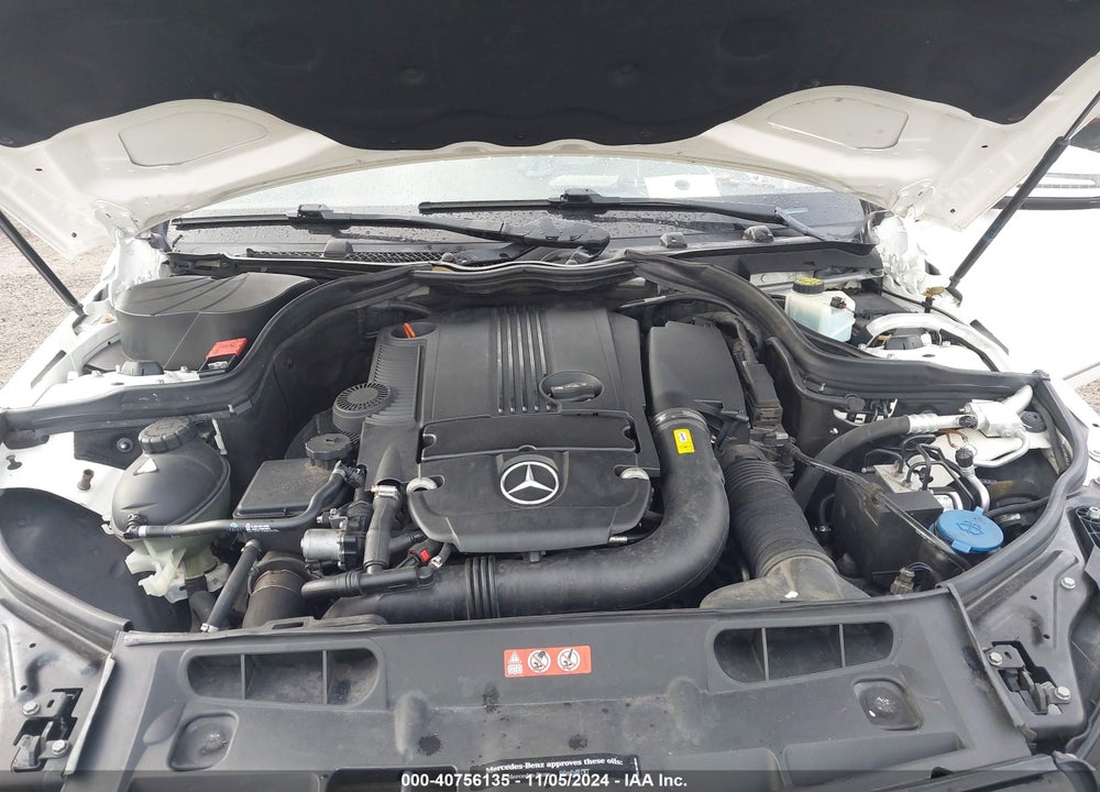 2014 MERCEDES-BENZ C-CLASS C 250 SPORT/LUXURY VIN: WDDGF4HB3EG204967