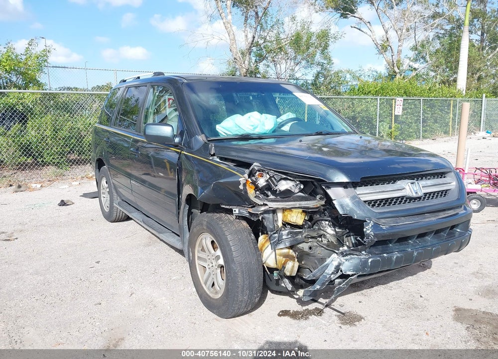 2004 HONDA PILOT EX VIN: 2HKYF18534H530429