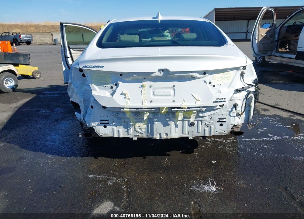 2018 HONDA ACCORD TOURING 2.0T VIN: 1HGCV2F95JA005725