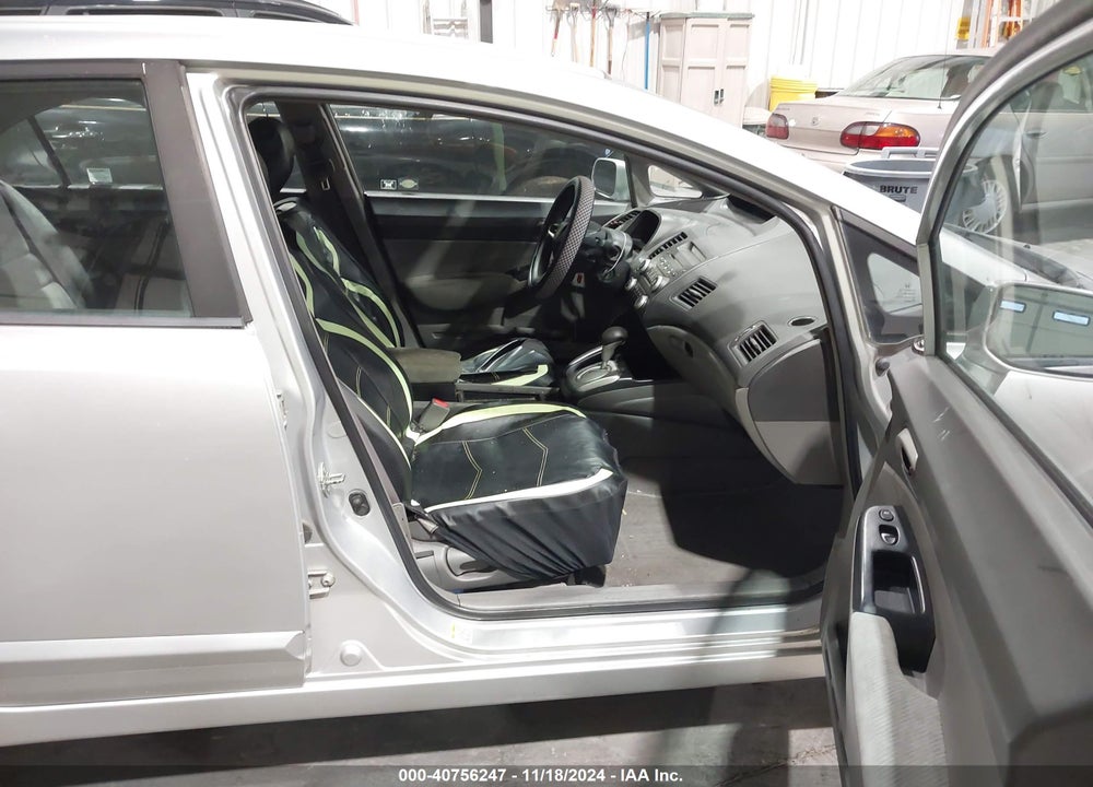 2009 HONDA CIVIC LX VIN: 1HGFA16579L028696