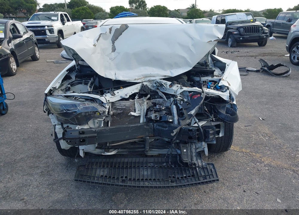 2018 TOYOTA COROLLA SE VIN: 2T1BURHE6JC058753