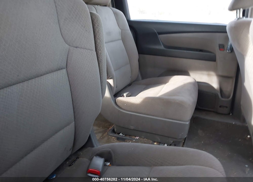2014 HONDA ODYSSEY LX VIN: 5FNRL5H25EB004412